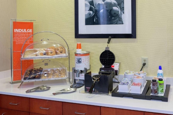 Hampton Inn By Hilton and Suites Knoxville-Downtown, TN image 14